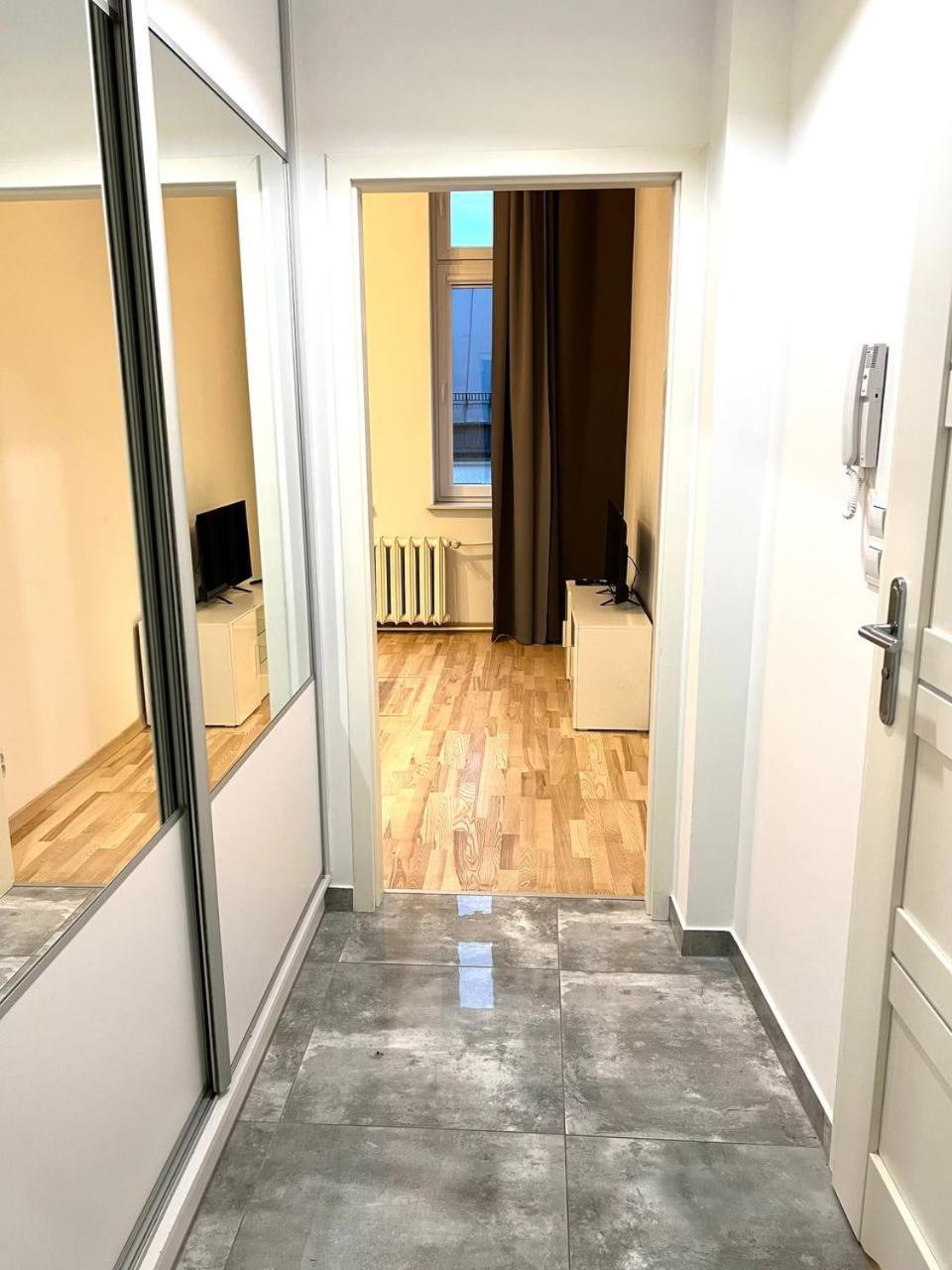 Stylish Apartment In The Centre -By Hik Apartments Warszawa Zewnętrze zdjęcie