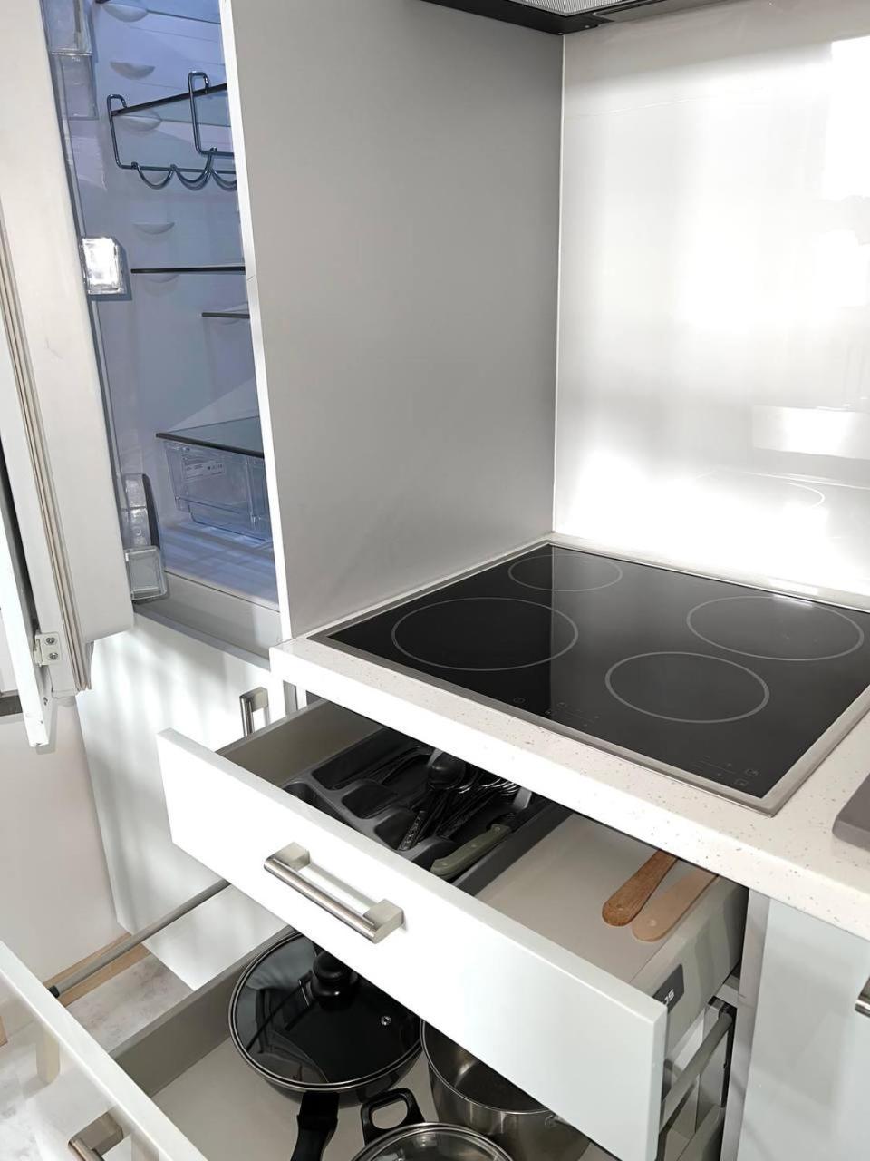 Stylish Apartment In The Centre -By Hik Apartments Warszawa Zewnętrze zdjęcie